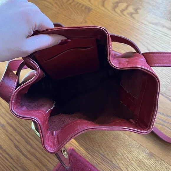 👜COACH: Burgundy vintage, Legacy belted SoHo crossbody bucket bag, #4156. - Picture 9 of 15
